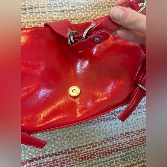 NWOT PRINCESS POLLY “Anatolius Shoulder Bag” in red! - Picture 5 of 7